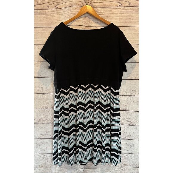 Torrid knit to woven chevron dress Plus size 3XL - Picture 3 of 6